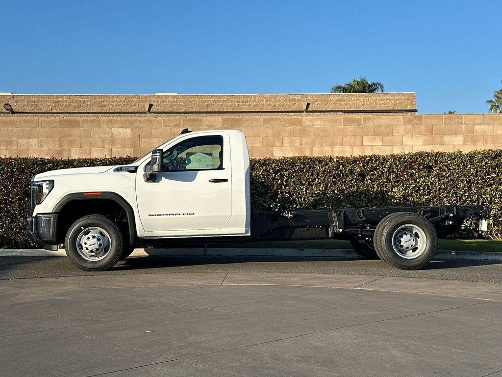 new 2026 GMC Sierra 3500 car, priced at $50,733