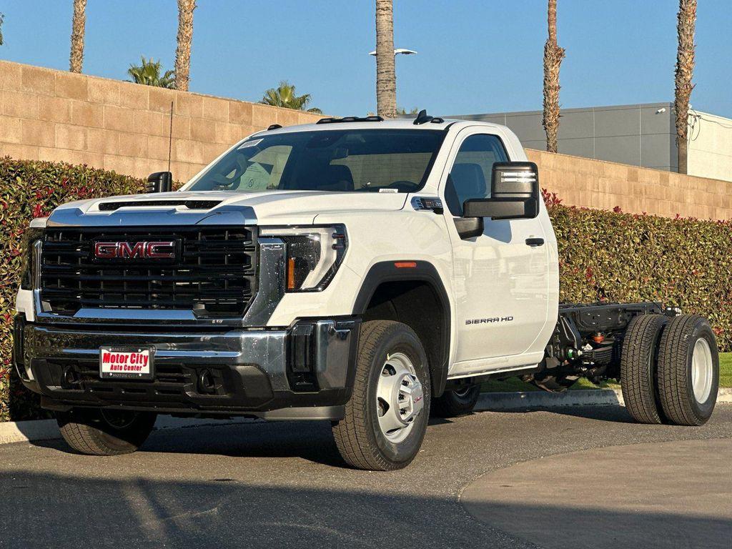 new 2026 GMC Sierra 3500 car, priced at $50,733