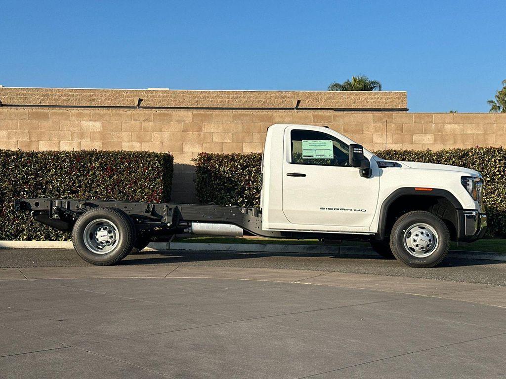 new 2026 GMC Sierra 3500 car, priced at $50,733