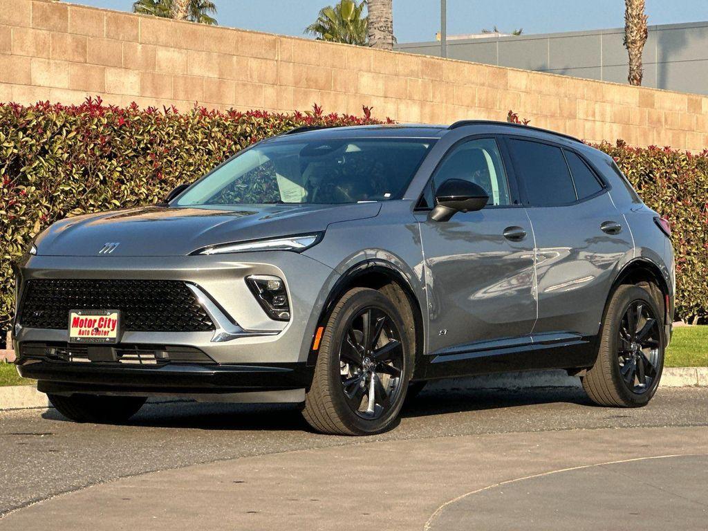 new 2025 Buick Envision car, priced at $38,378