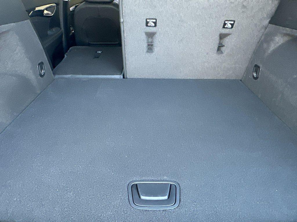 new 2025 Buick Envision car, priced at $36,303