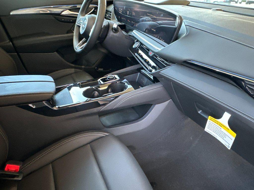 new 2025 Buick Envision car, priced at $36,303