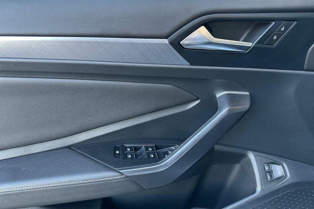 used 2024 Volkswagen Jetta car, priced at $20,386