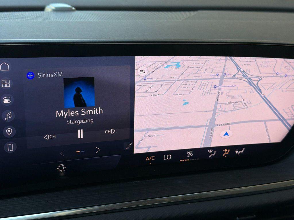 new 2025 Buick Envision car, priced at $36,303