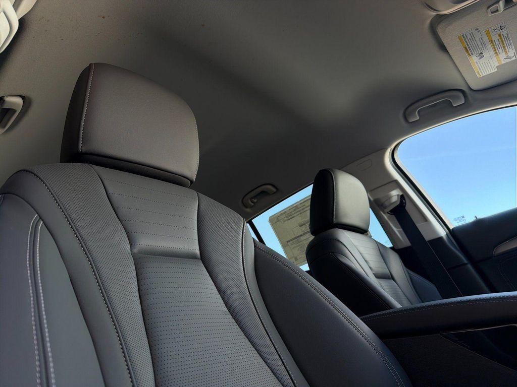 new 2025 Buick Envision car, priced at $36,303