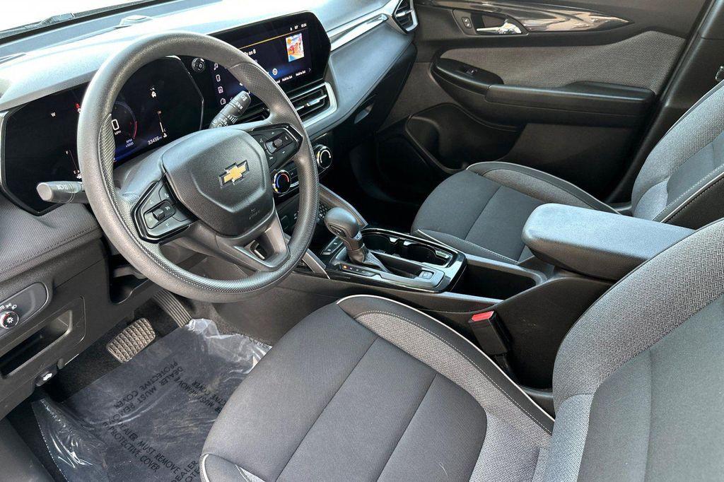 used 2024 Chevrolet TrailBlazer car, priced at $21,890