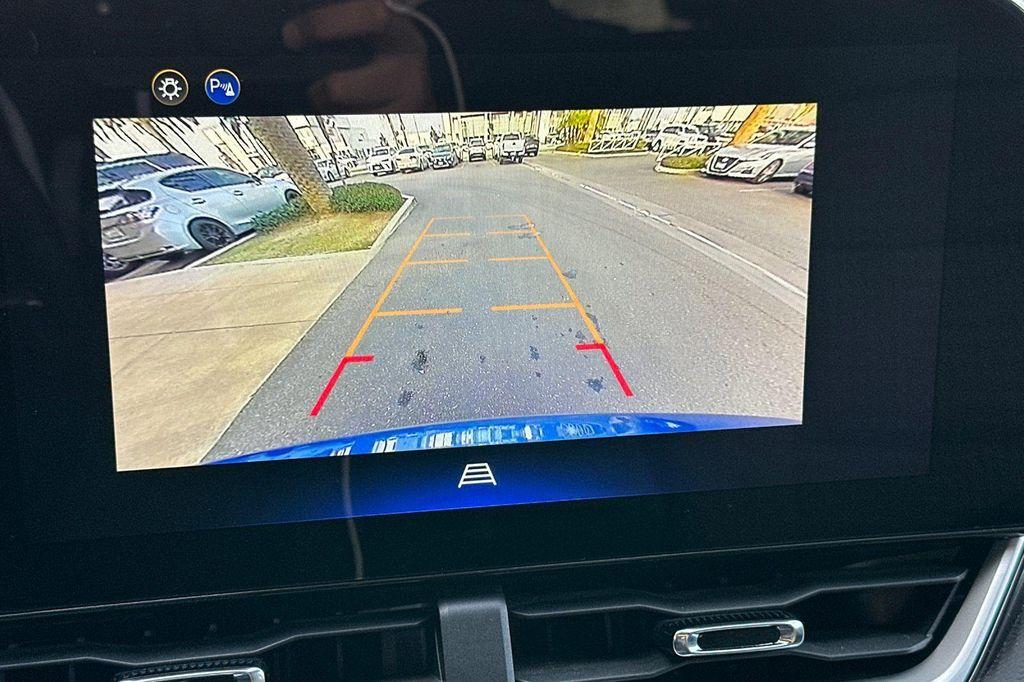 used 2025 Chevrolet Equinox car, priced at $27,560