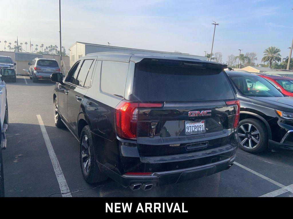 used 2025 GMC Yukon car, priced at $88,990