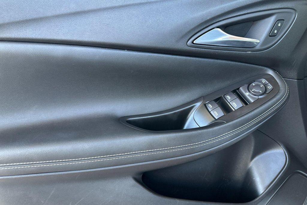 used 2025 Buick Encore GX car, priced at $21,890