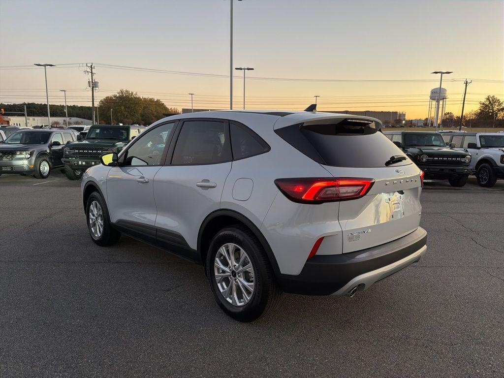 new 2026 Ford Escape car, priced at $31,245