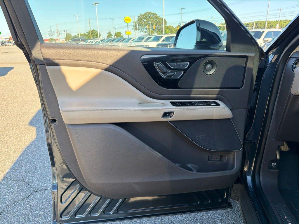 used 2021 Lincoln Aviator car, priced at $29,297