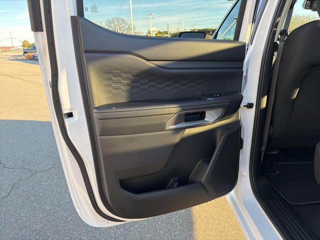 new 2025 Ford Ranger car, priced at $39,073