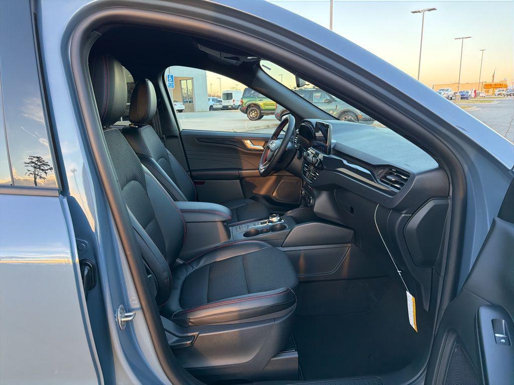 new 2026 Ford Escape car, priced at $31,185