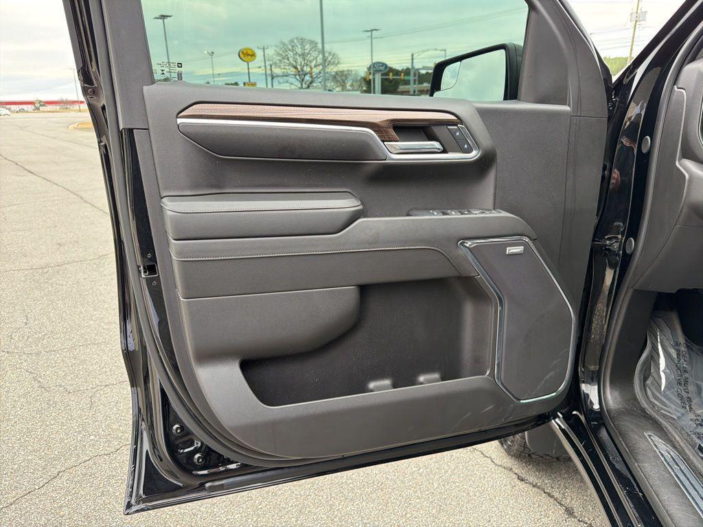 used 2024 Chevrolet Silverado 1500 car, priced at $50,991