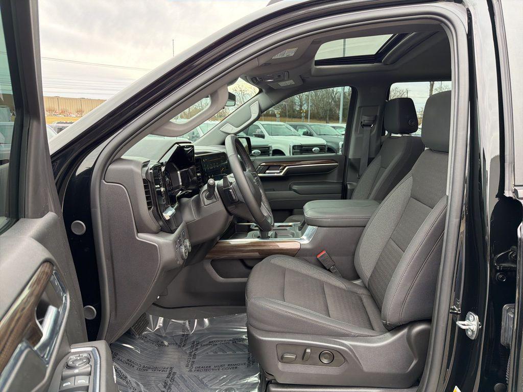 used 2024 Chevrolet Silverado 1500 car, priced at $50,991