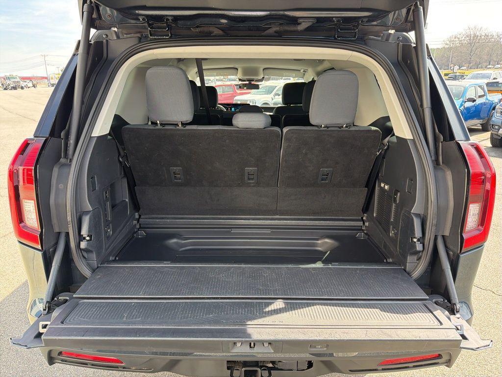 used 2025 Ford Expedition car, priced at $57,797