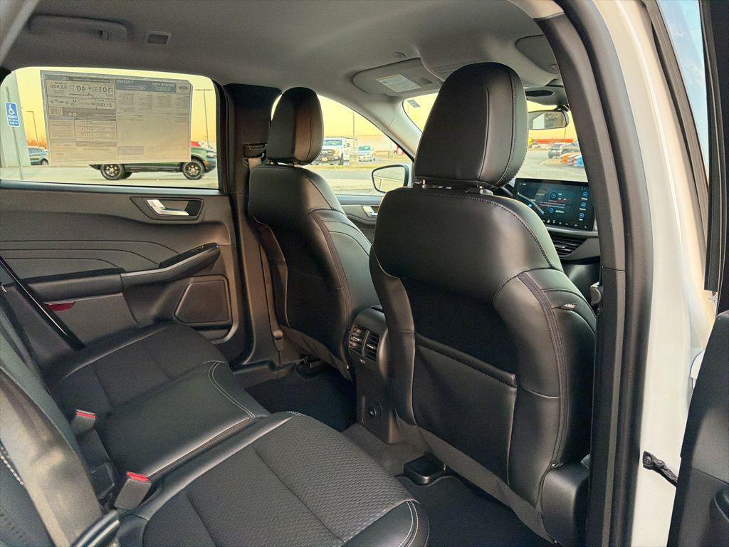 new 2026 Ford Escape PHEV car, priced at $33,390