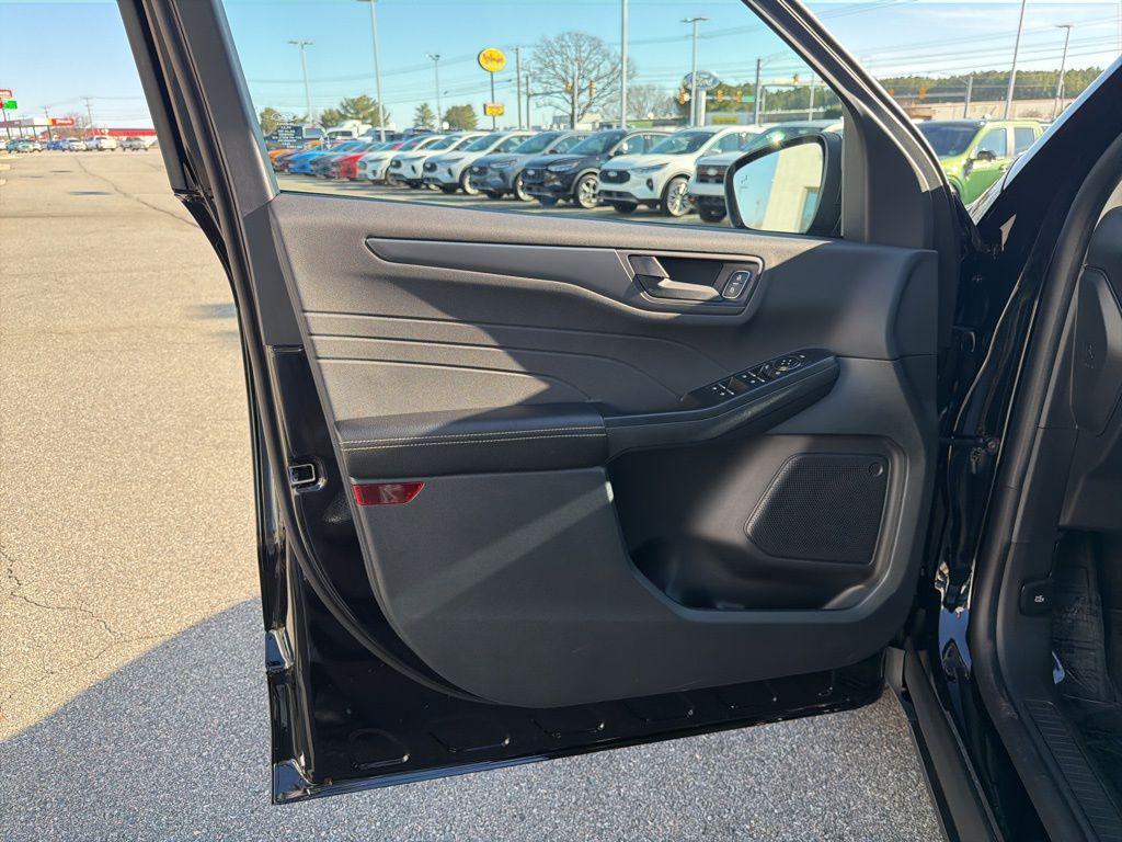 new 2026 Ford Escape car, priced at $29,345