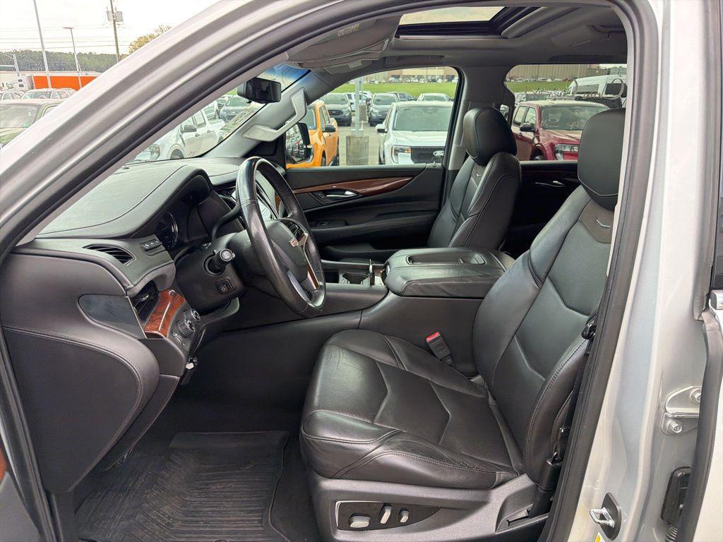 used 2018 Cadillac Escalade ESV car, priced at $27,298