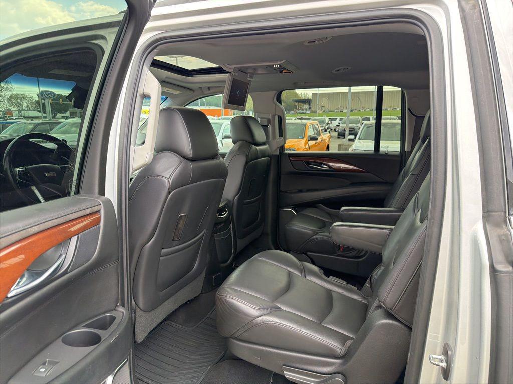used 2018 Cadillac Escalade ESV car, priced at $27,298