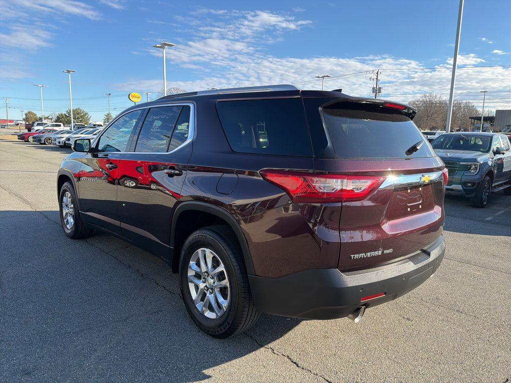 used 2018 Chevrolet Traverse car, priced at $17,499