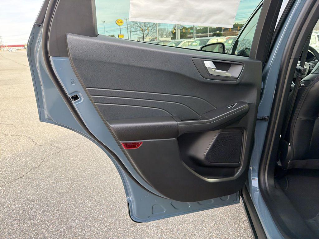 new 2026 Ford Escape PHEV car, priced at $32,890