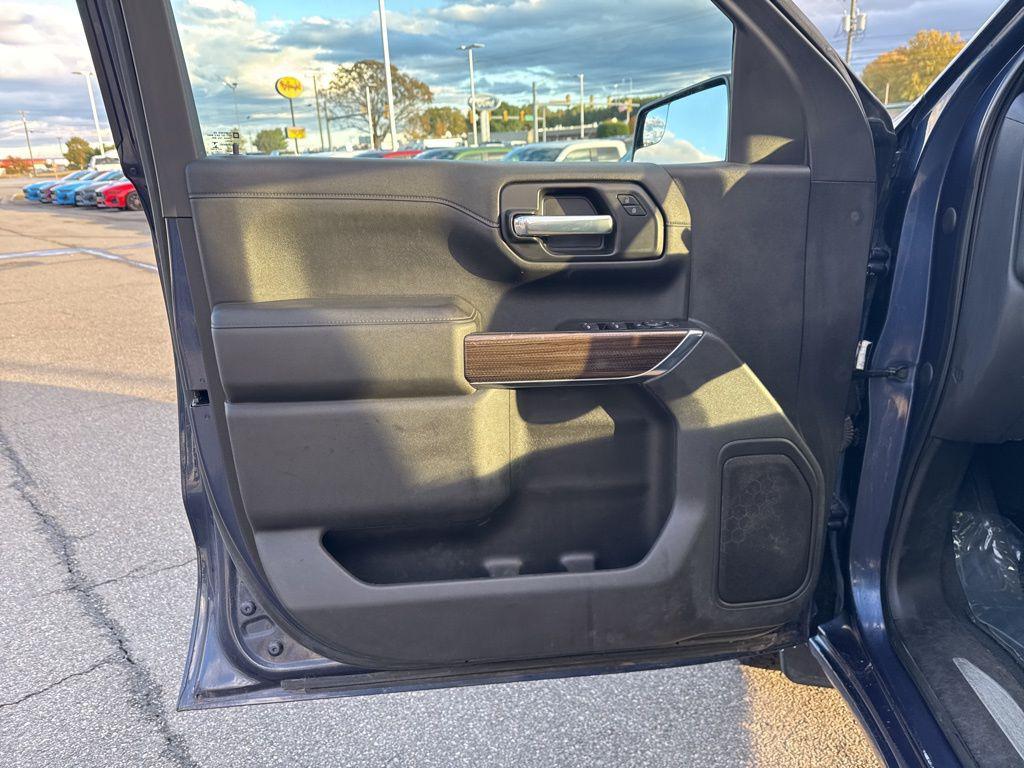 used 2021 Chevrolet Silverado 1500 car, priced at $26,992