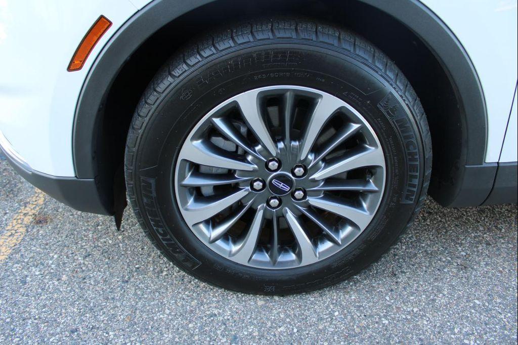 used 2022 Lincoln Nautilus car, priced at $37,990