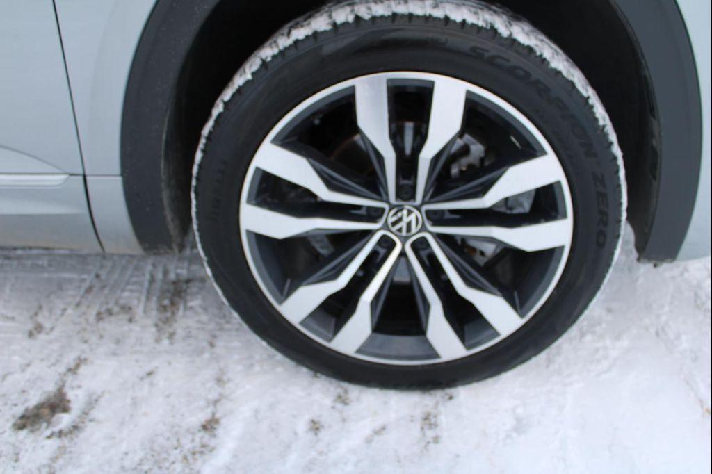 used 2022 Volkswagen Atlas Cross Sport car, priced at $33,990