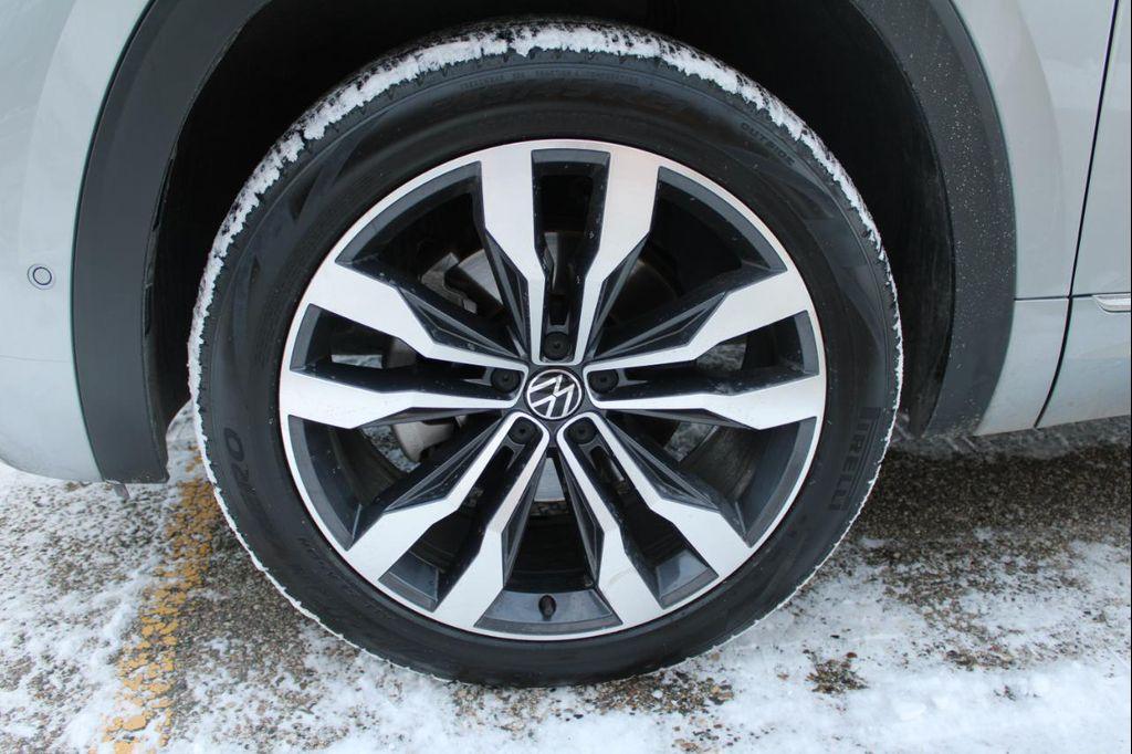 used 2022 Volkswagen Atlas Cross Sport car, priced at $33,990