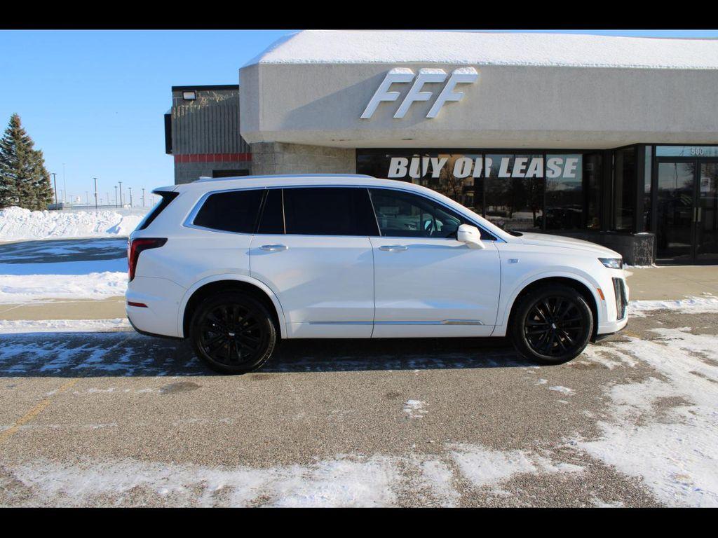 used 2024 Cadillac XT6 car, priced at $46,990