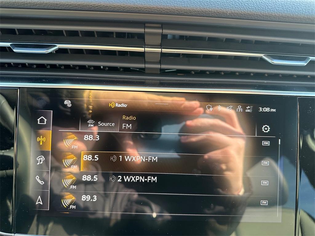 new 2026 Audi Q7 car, priced at $70,140