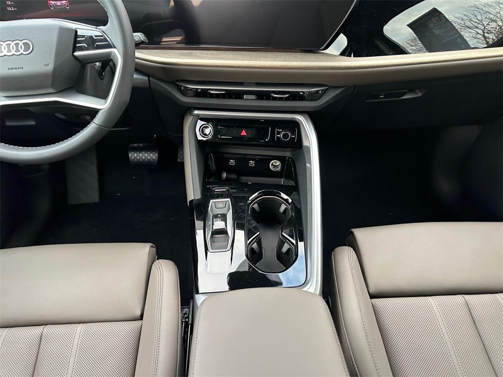 new 2025 Audi Q5 car, priced at $62,080