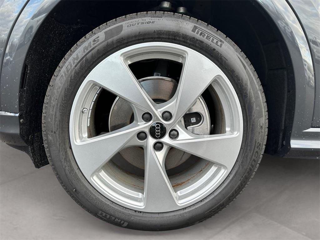 new 2025 Audi Q5 car, priced at $62,080