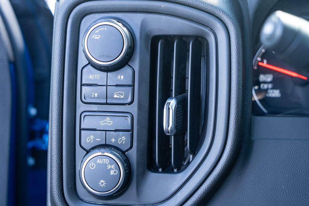 used 2024 Chevrolet Silverado 1500 car, priced at $35,272