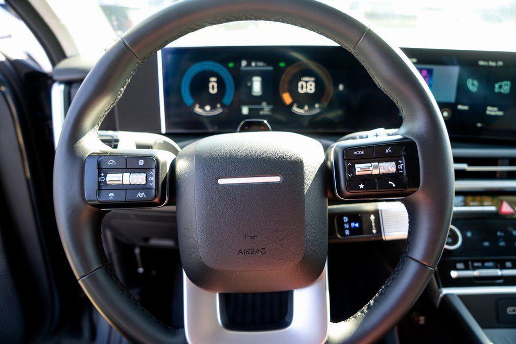 used 2025 Hyundai Santa Fe car, priced at $31,724