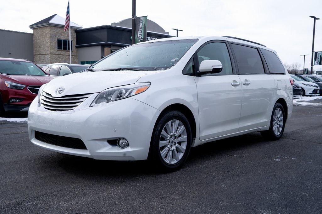 used 2015 Toyota Sienna car, priced at $24,997
