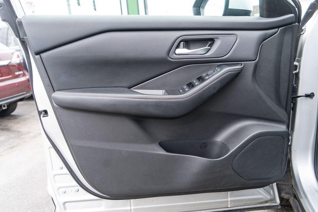 used 2024 Nissan Rogue car, priced at $21,668