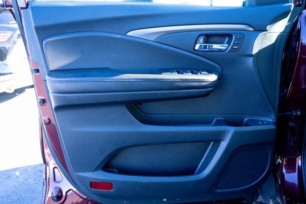 used 2021 Honda Passport car, priced at $28,979