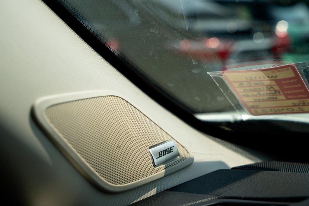2023 Pearl White Tricoat Nissan Pathfinder