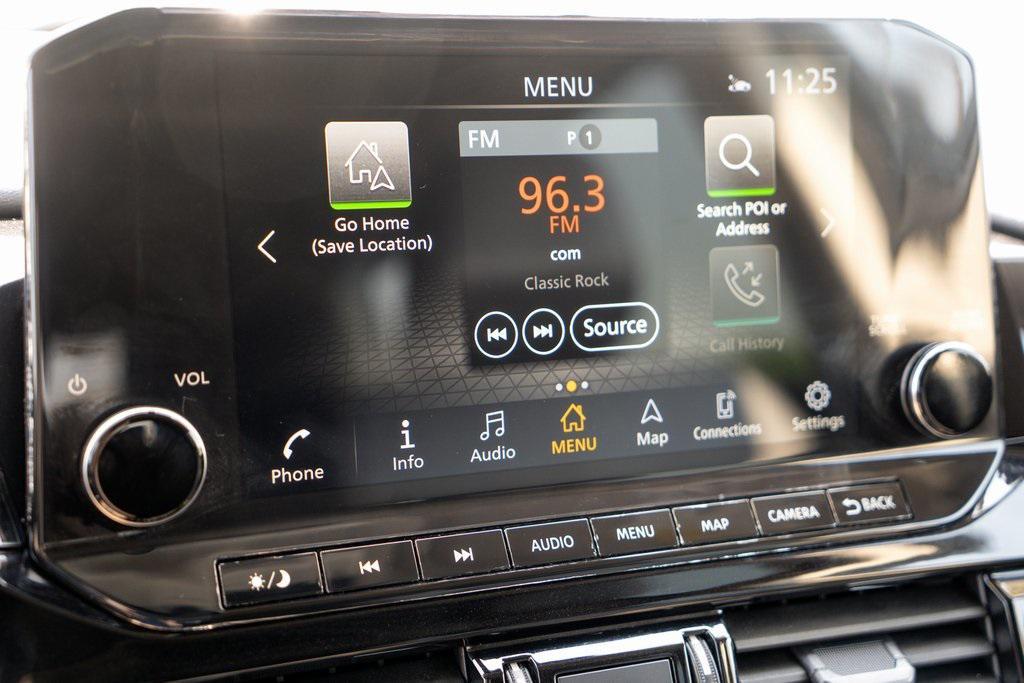 2023 Pearl White Tricoat Nissan Pathfinder