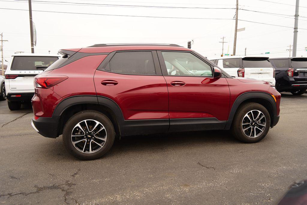 used 2025 Chevrolet TrailBlazer car, priced at $23,492