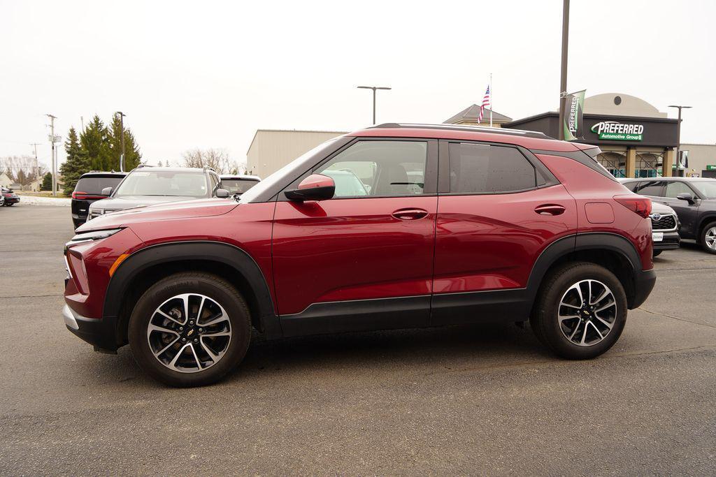 used 2025 Chevrolet TrailBlazer car, priced at $23,492