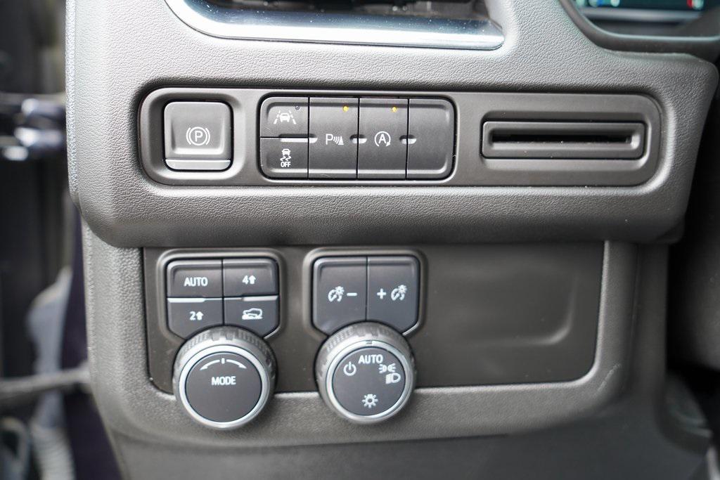 used 2023 Chevrolet Suburban car, priced at $44,897