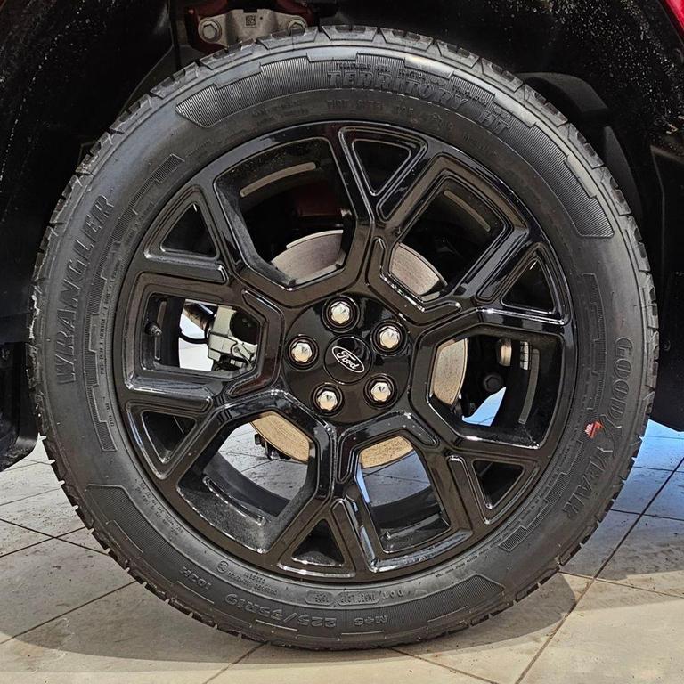 new 2025 Ford Maverick car, priced at $36,240