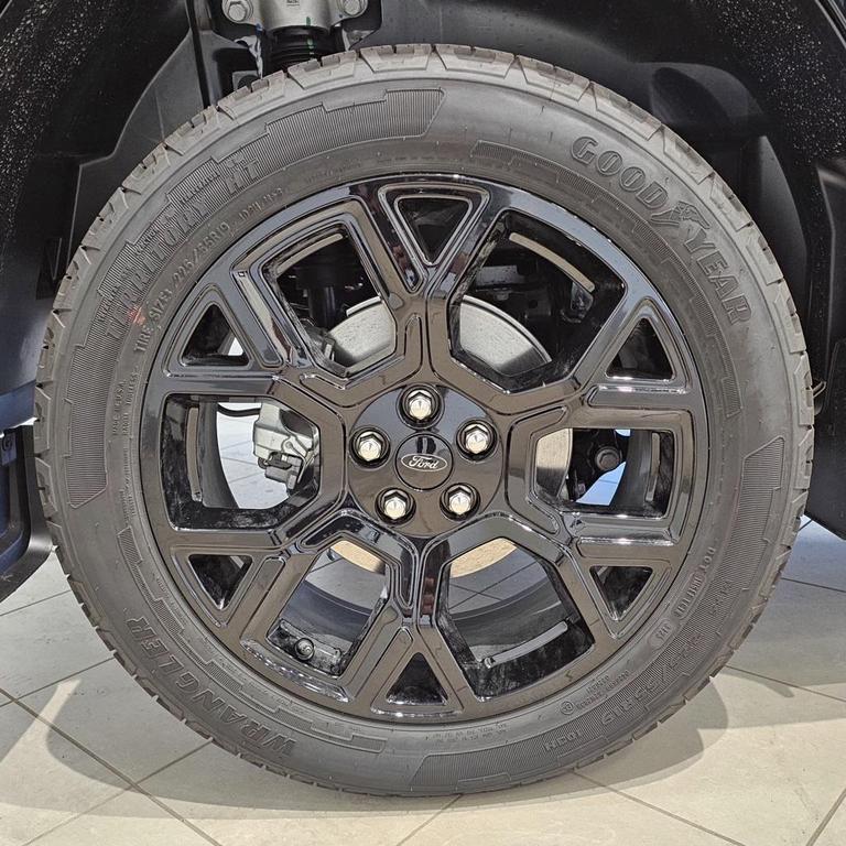 new 2025 Ford Maverick car, priced at $40,725