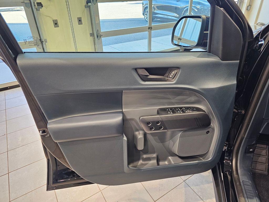 new 2025 Ford Maverick car, priced at $39,725