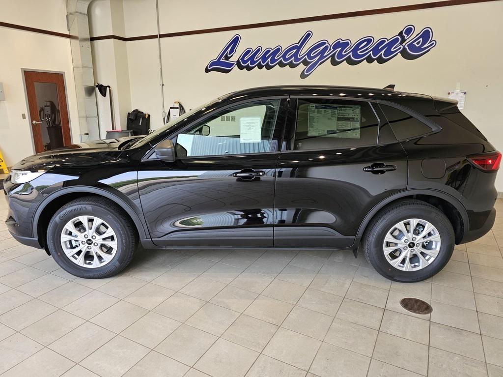 new 2025 Ford Escape car, priced at $39,015
