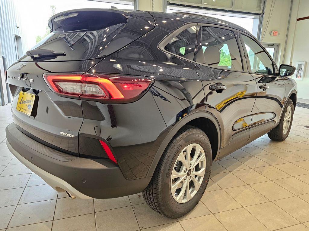 new 2025 Ford Escape car, priced at $34,015