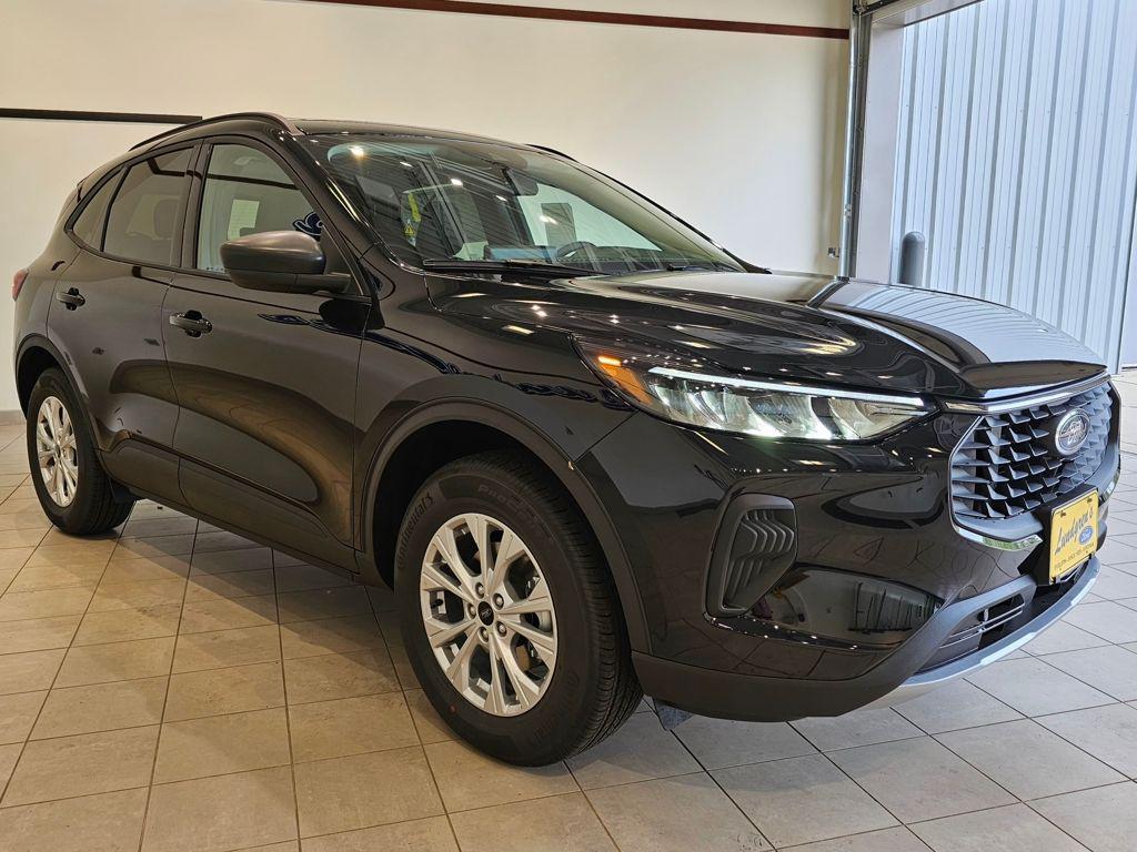 new 2025 Ford Escape car, priced at $34,015
